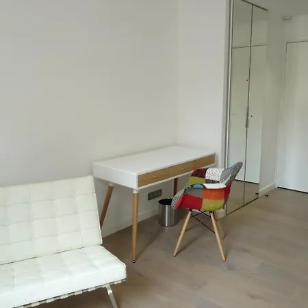 Appartement Sleeps 2 Air Con Wifi Cannes